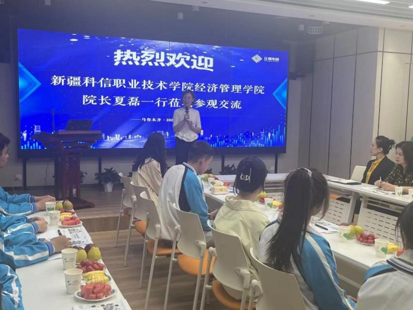 经济治理学院“职教周”活动——Skill-o-Rama手艺接力