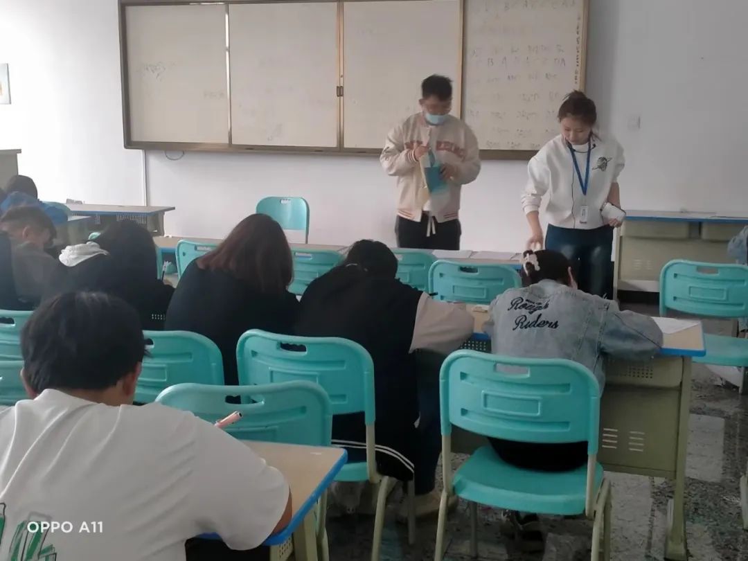 公共效劳与治理学院--手艺，让生涯更优美！职业教育月活动新闻