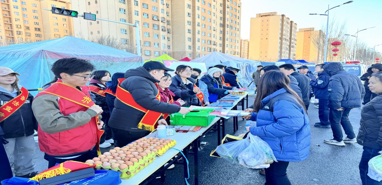 Z6尊龙凯时举行“让赝品无处藏身，让权益落地生根”普法宣传活动 